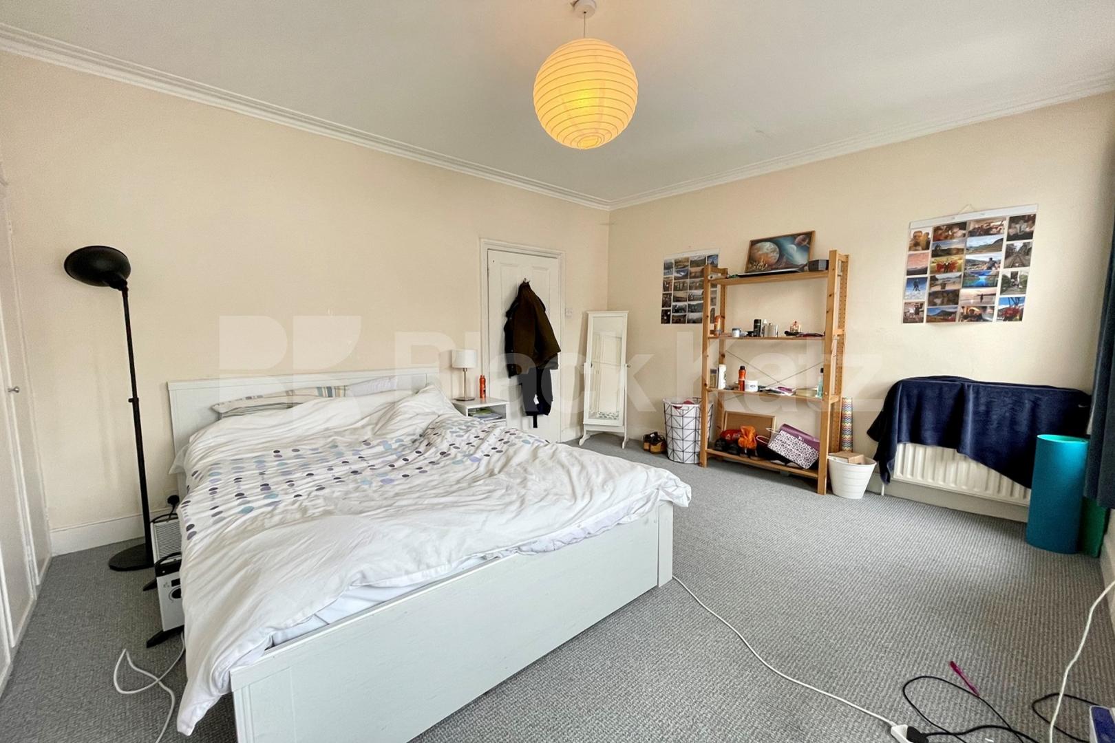 Triplex period house offering 1430 Sq. Ft. of living & entertaining space Khyber Road, Clapham Junction